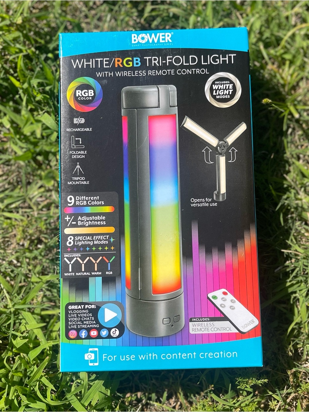 Bower White/RGB Tri-Fold LED Light - Multi-Color